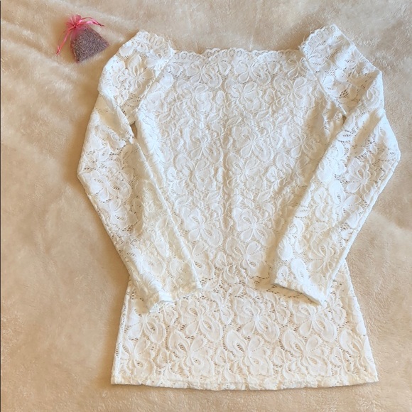unknown Tops - Off the shoulder lace top